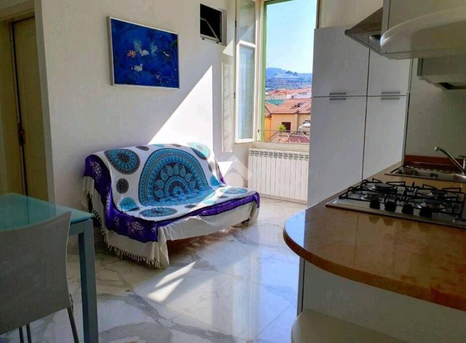 Appartamento 50 Mt Mare Con Parcheggio Riservato Riva Ligure Buitenkant foto
