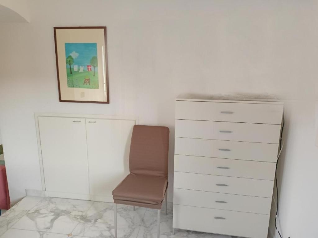 Appartamento 50 Mt Mare Con Parcheggio Riservato Riva Ligure Buitenkant foto
